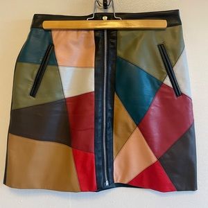 BCBG leather zipper front skirt